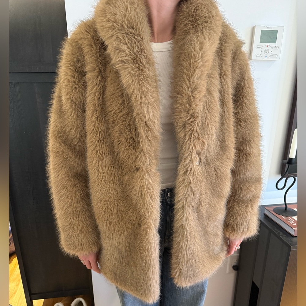 Z Supply Women's Faux Fur Jacket in Camel Brown - Picture 1 of 3